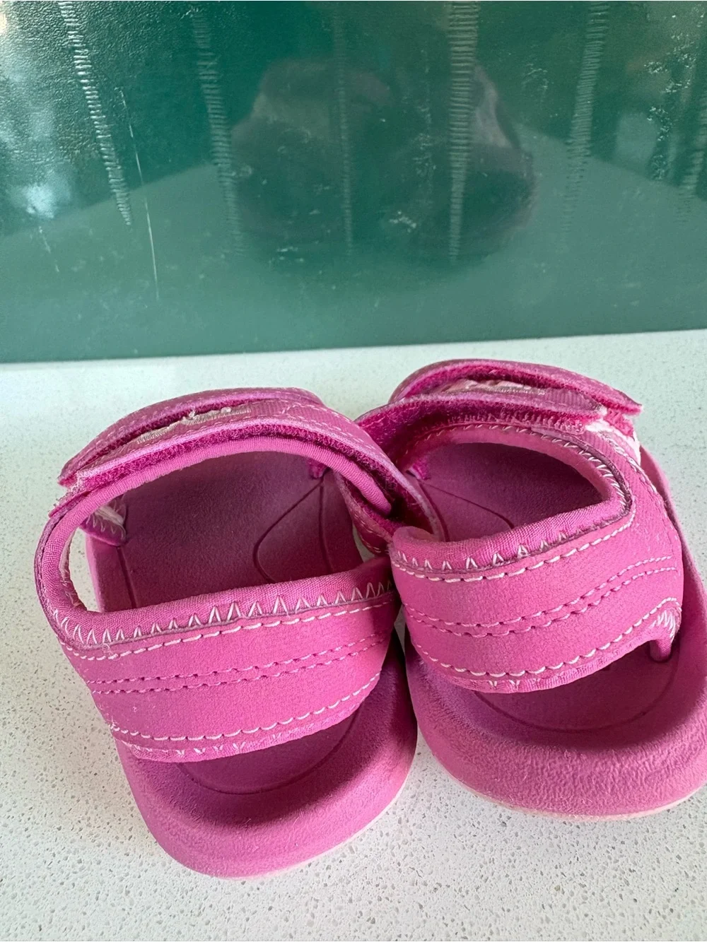 Teva XLT Psyclone Mesh Pink Sandals size 4